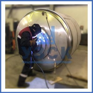 Купить баки и ёмкости из нержавеющей стали от завода УЗСК в Балашихе